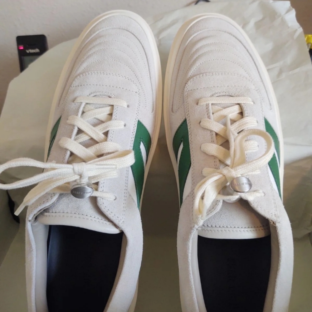 Fear of God Cream and Black Sneakers - Picture 2 of 9